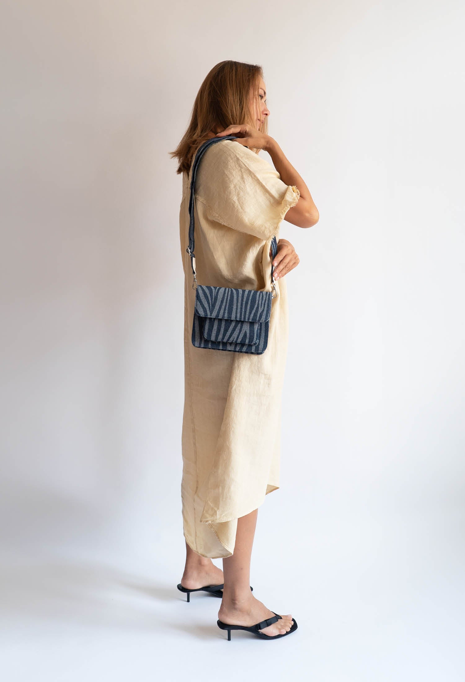 HVISK CAYMAN POCKET DENIM Crossbody 470 Navy Zebra