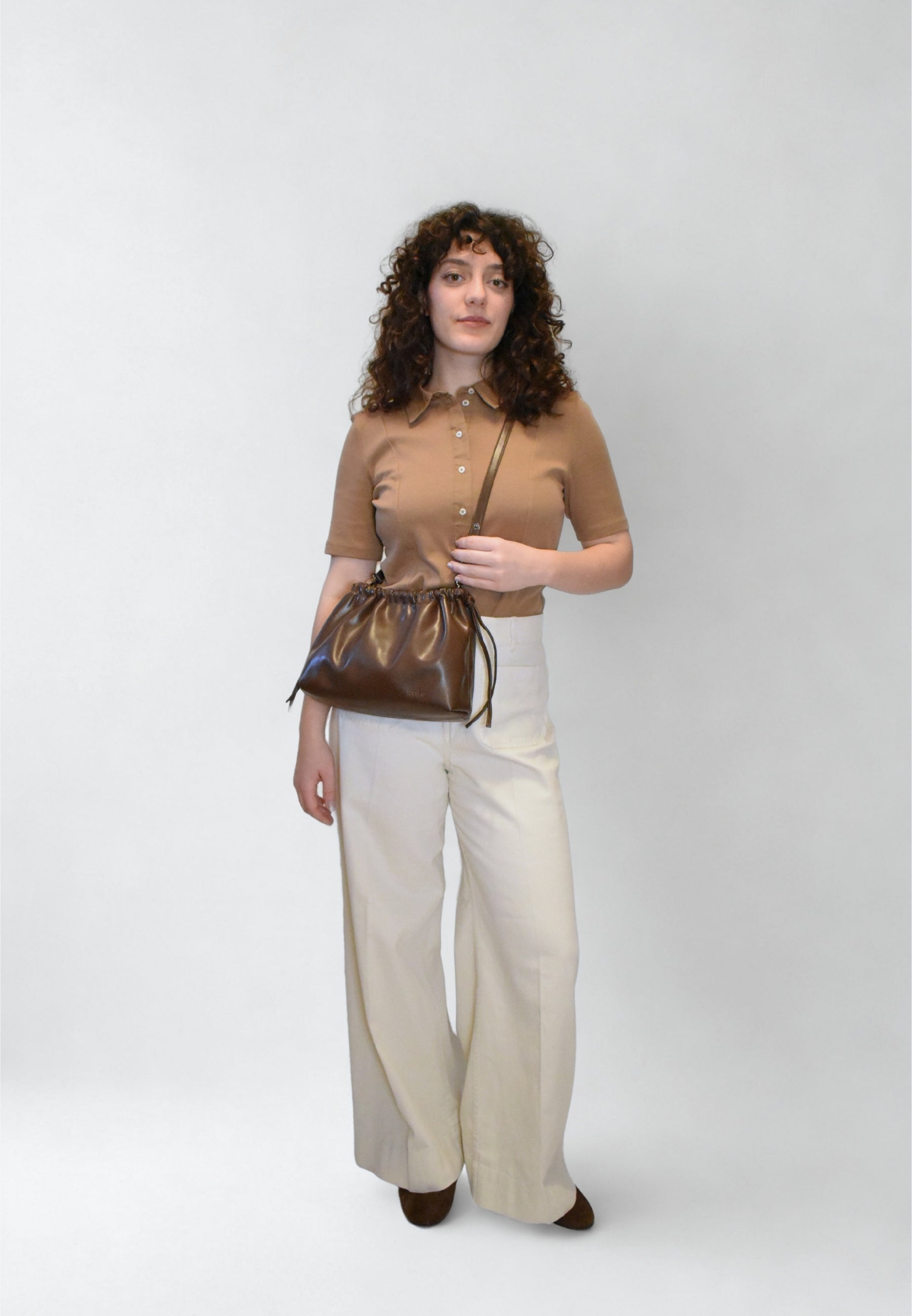 HVISK ARCANE GLOSSY STRUCTURE Handle Bag 496 Cocoa