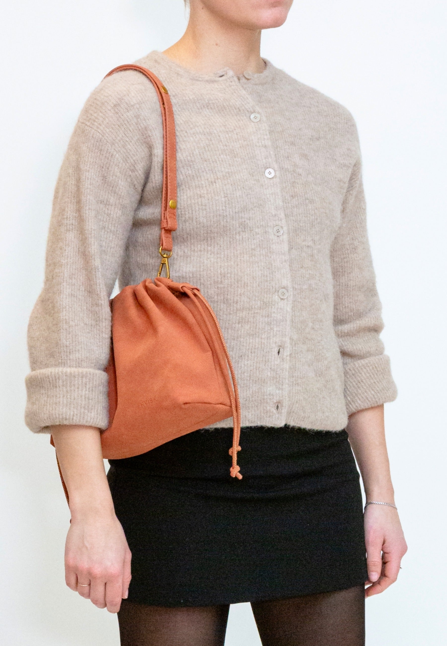 HVISK Arcane Brush Clutch 510 Terracotta