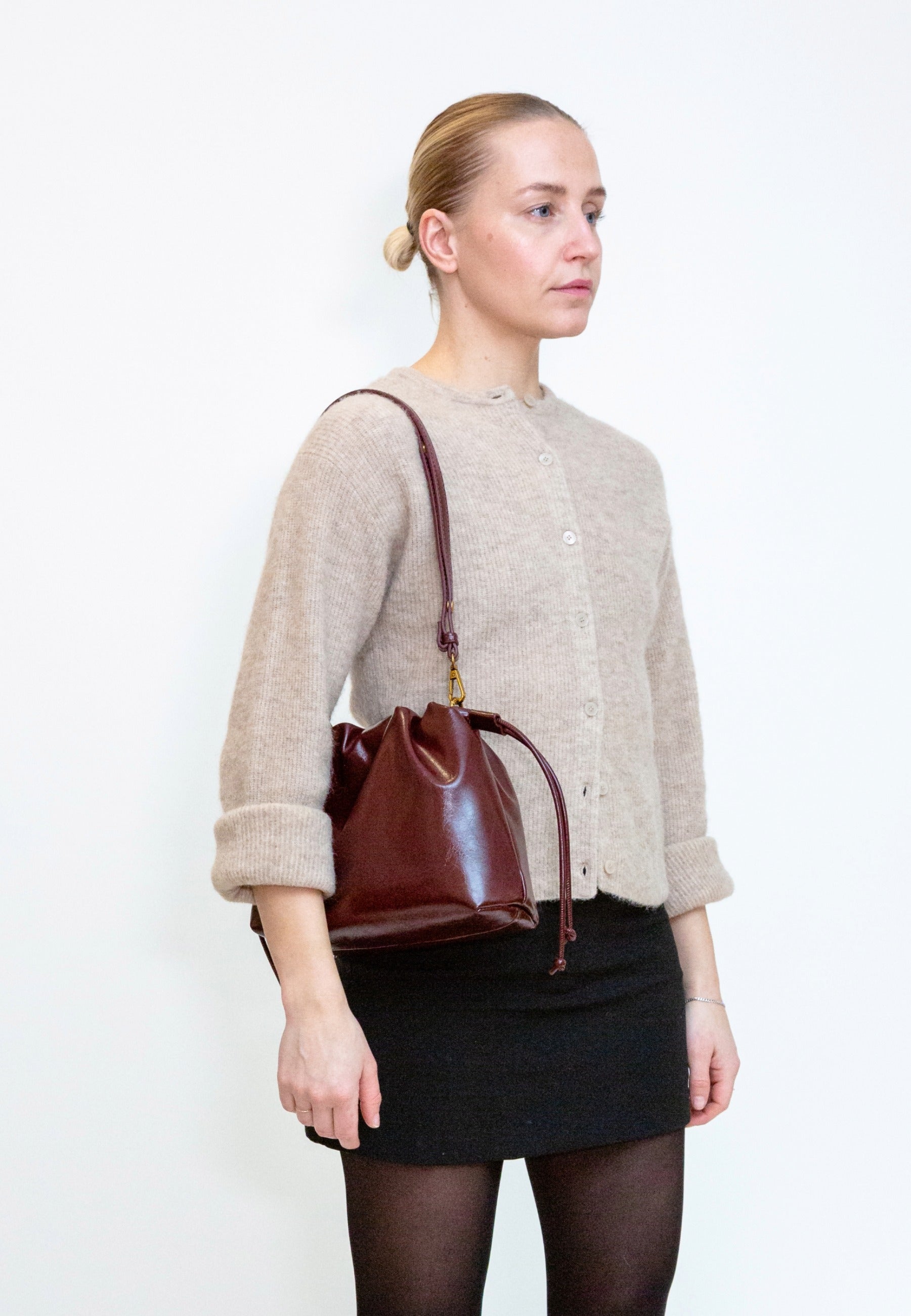 HVISK Arcane Raw Clutch 508 Deep Burgundy