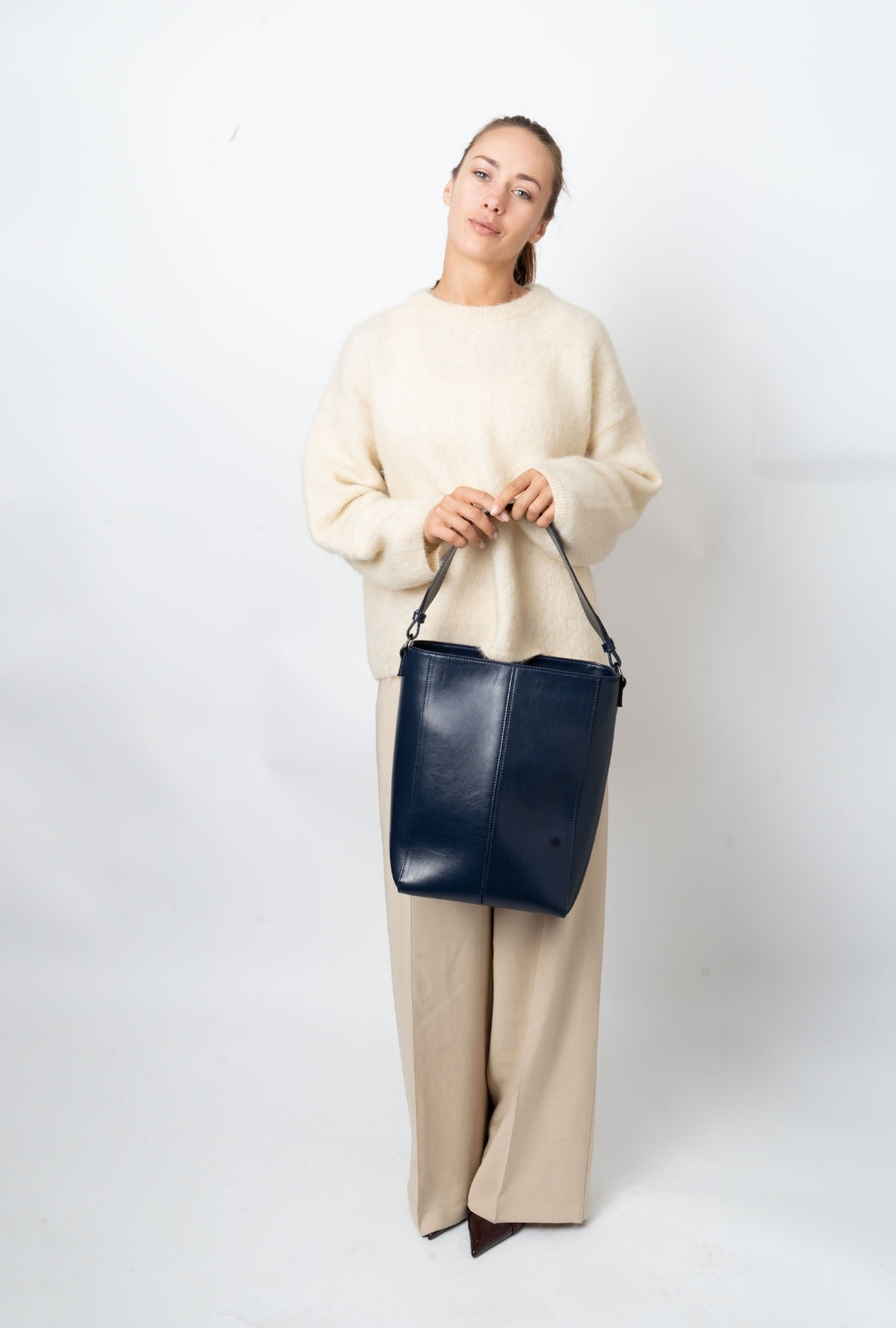HVISK CASSET GLOSSY STRUCTURE Tote Bag 480 Eclipse Blue