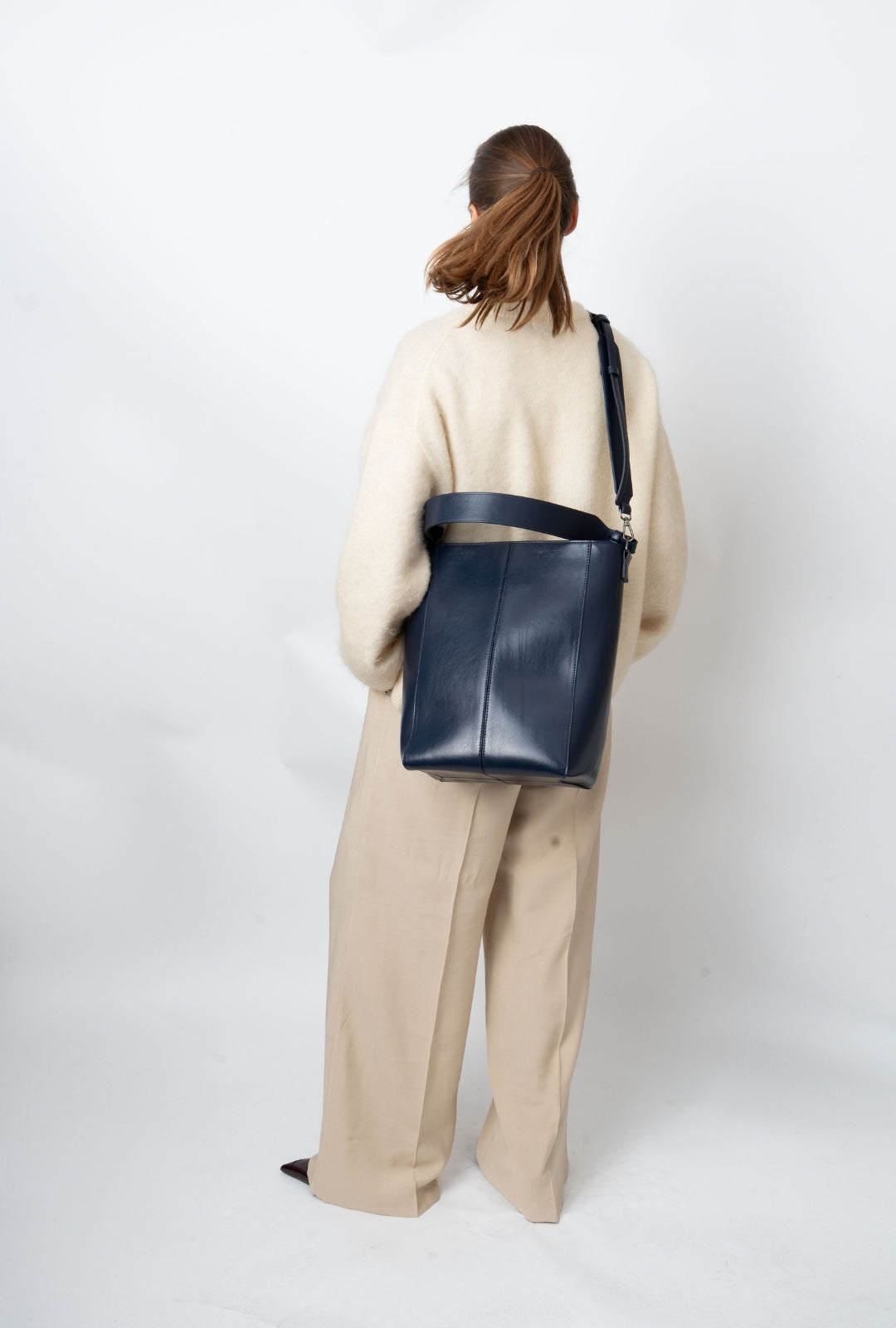 HVISK CASSET GLOSSY STRUCTURE Tote Bag 480 Eclipse Blue