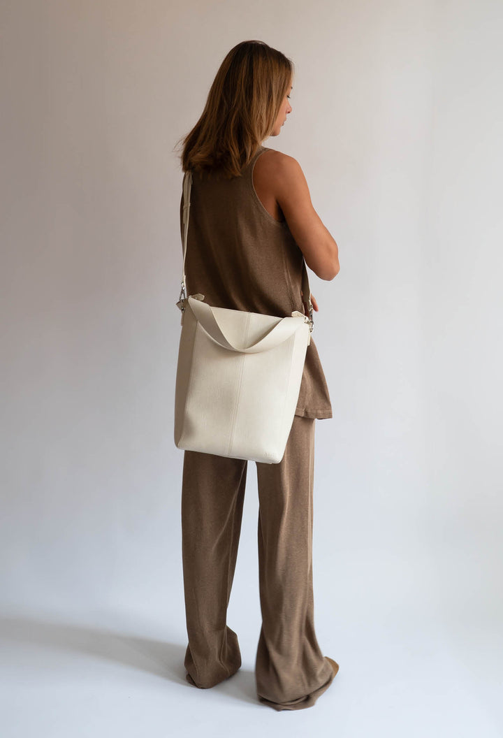 HVISK CASSET SOFT STRUCTURE Tote Bag 464 White Sand