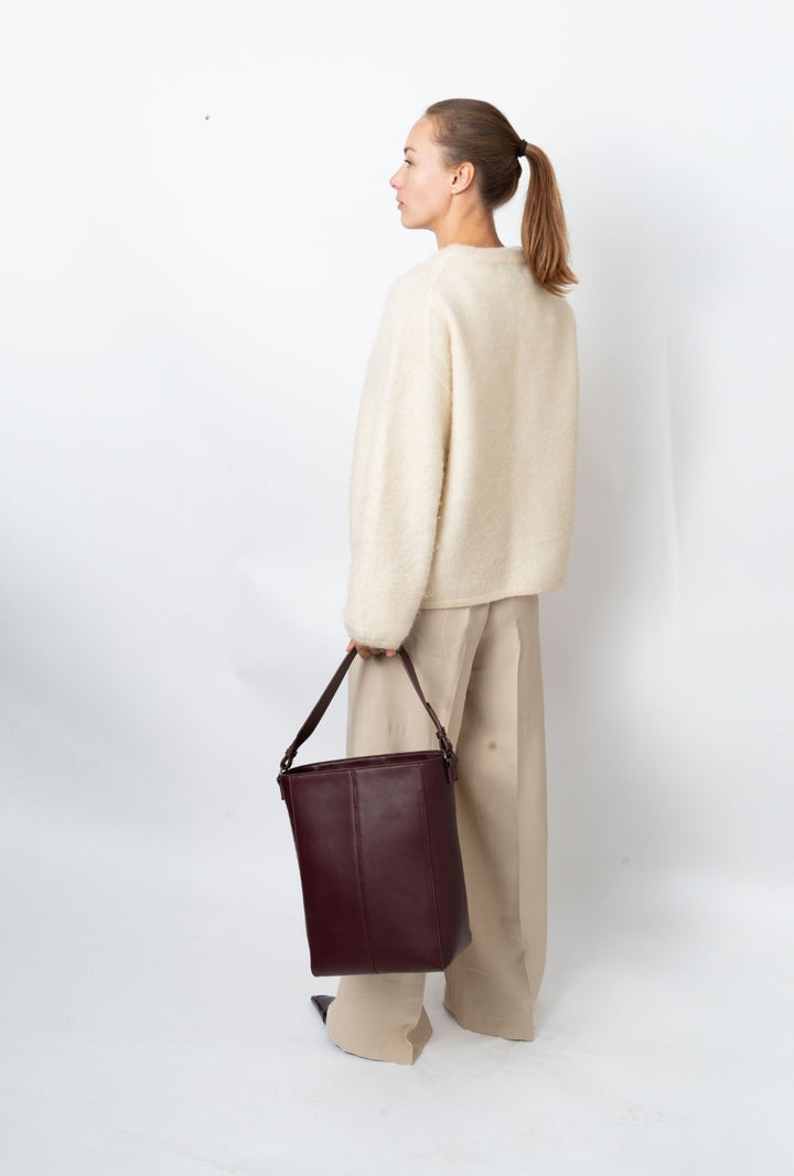 HVISK CASSET SOFT STRUCTURE Tote Bag 475 Midnight Plum
