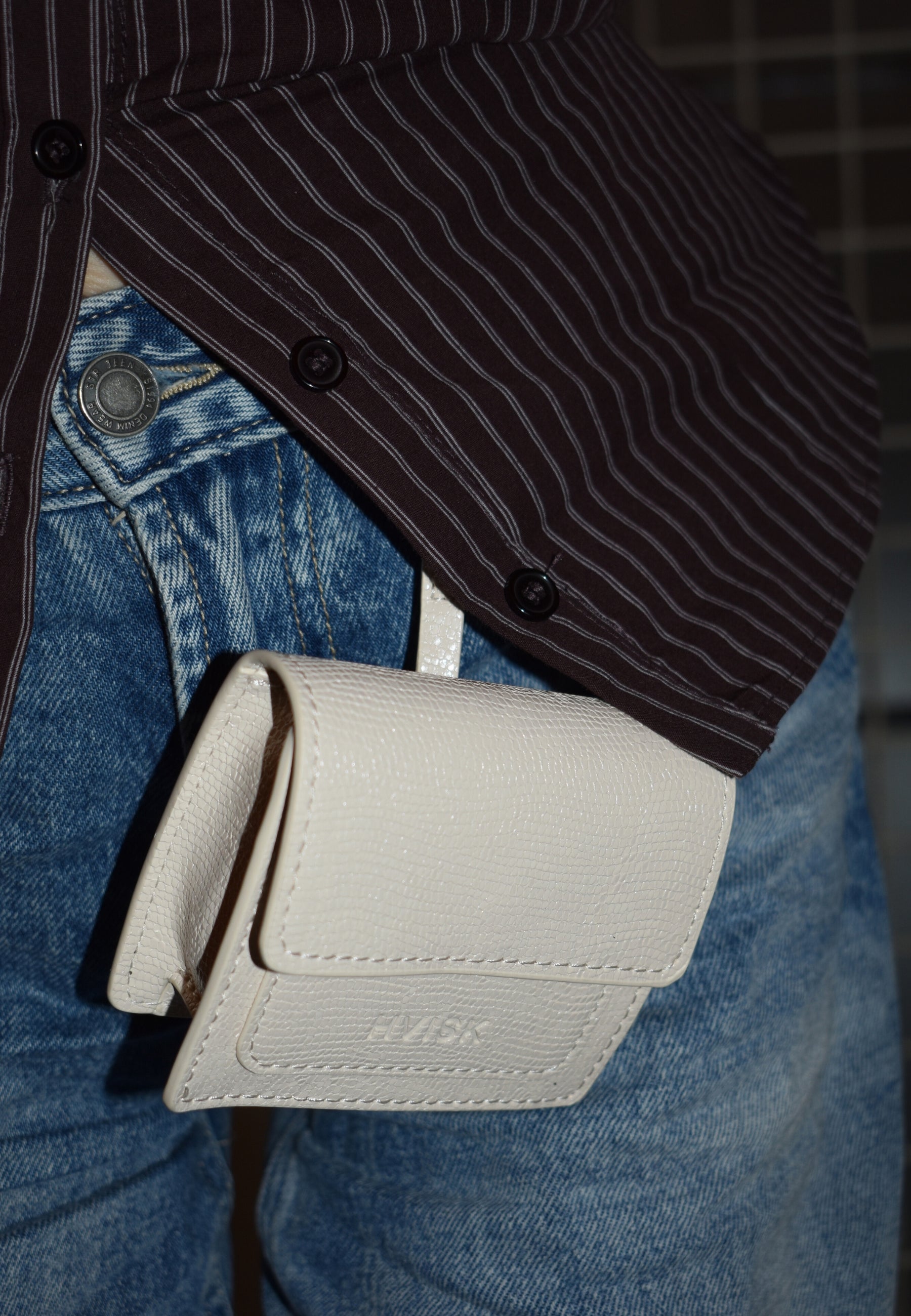 HVISK CAYMAN CHARM Wallet 486 Oat White