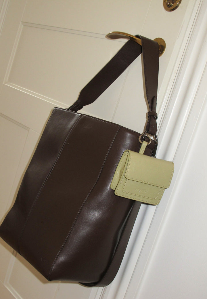 HVISK CAYMAN CHARM Wallet 492 Matcha Green