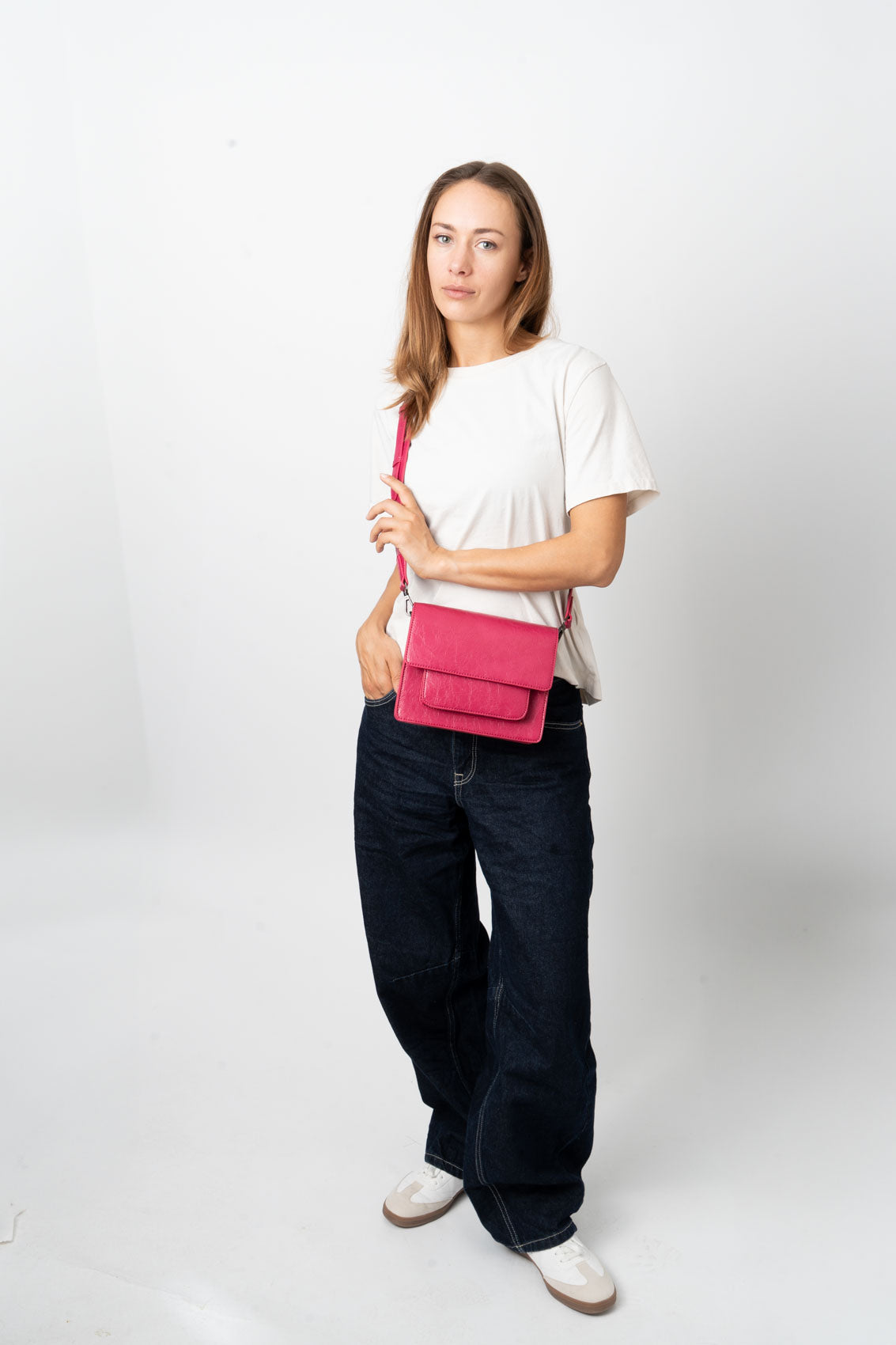 HVISK CAYMAN POCKET RAW STRUCTURE Crossbody 479 Fuchsia Pink