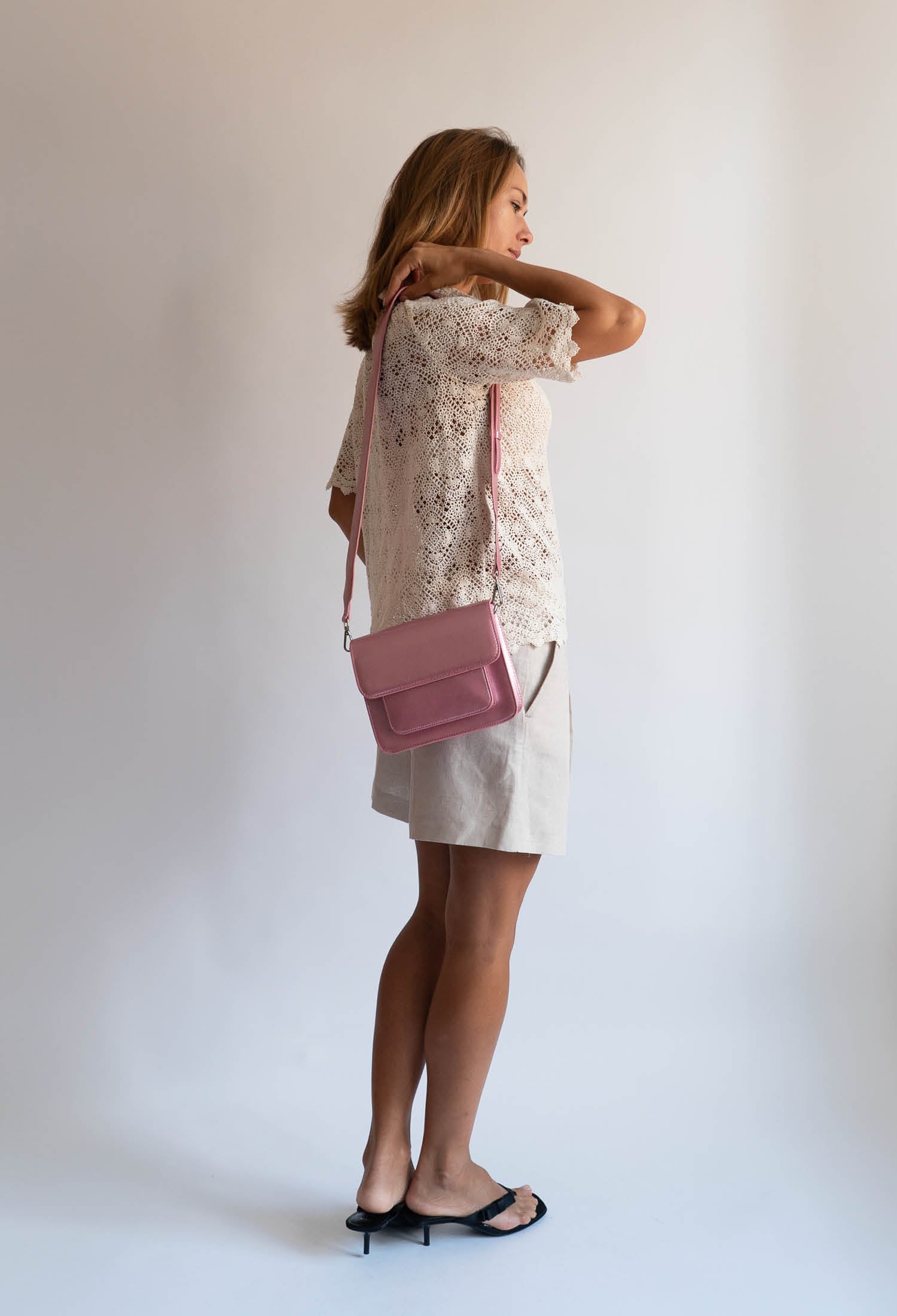 HVISK CAYMAN POCKET SHINY STRUCTURE Crossbody 469 Rouge Pink