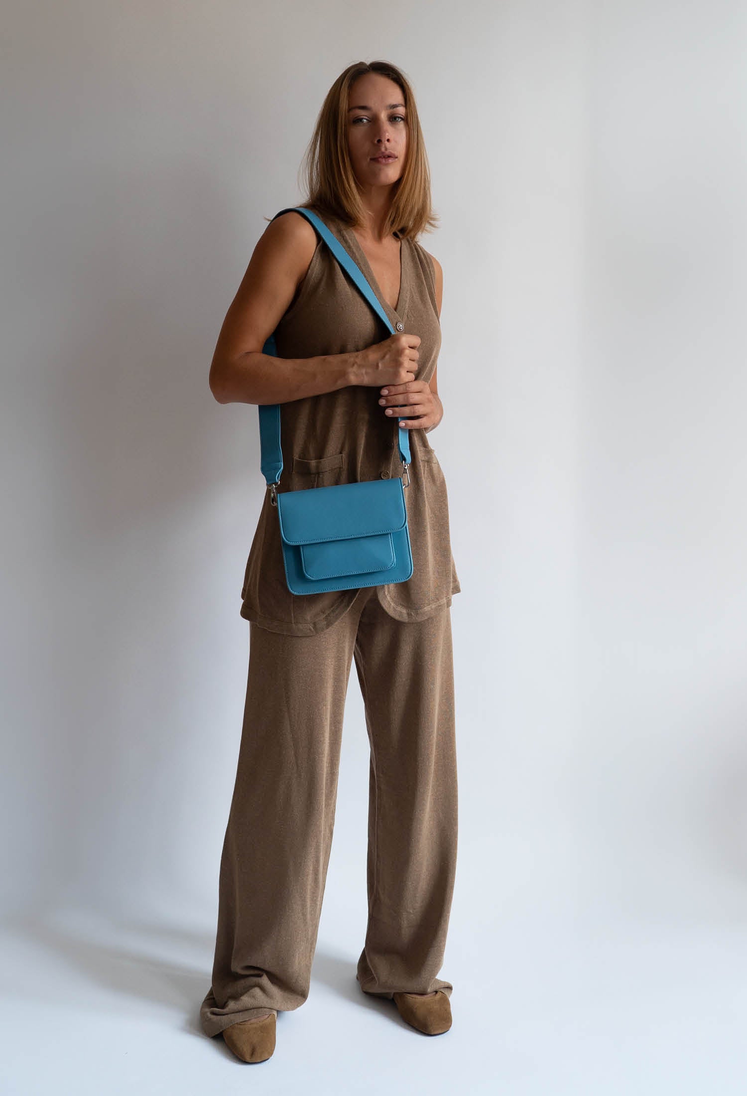 HVISK CAYMAN POCKET SOFT STRUCTURE Crossbody 466 Bondi Blue