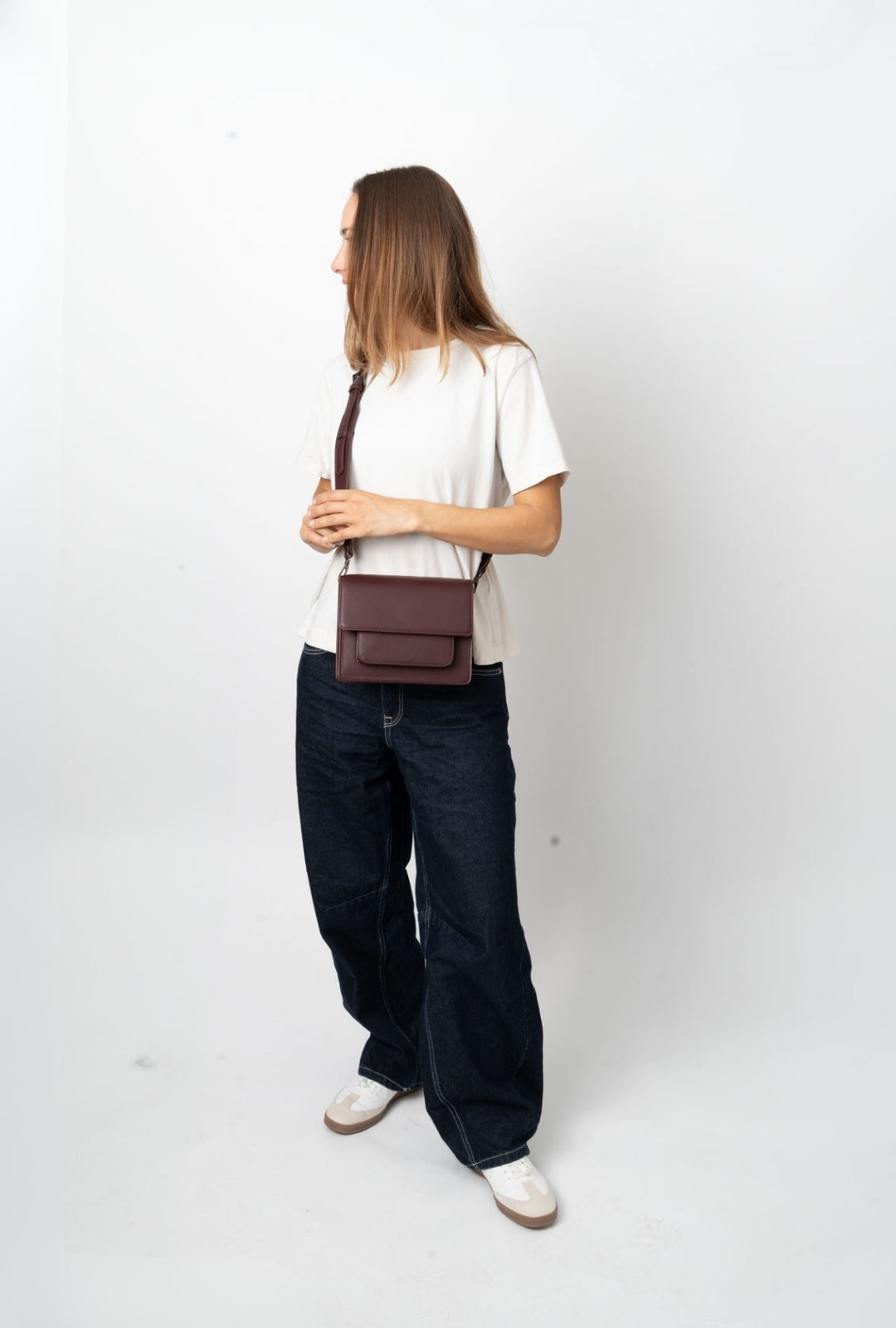 HVISK CAYMAN POCKET SOFT STRUCTURE Crossbody 475 Midnight Plum