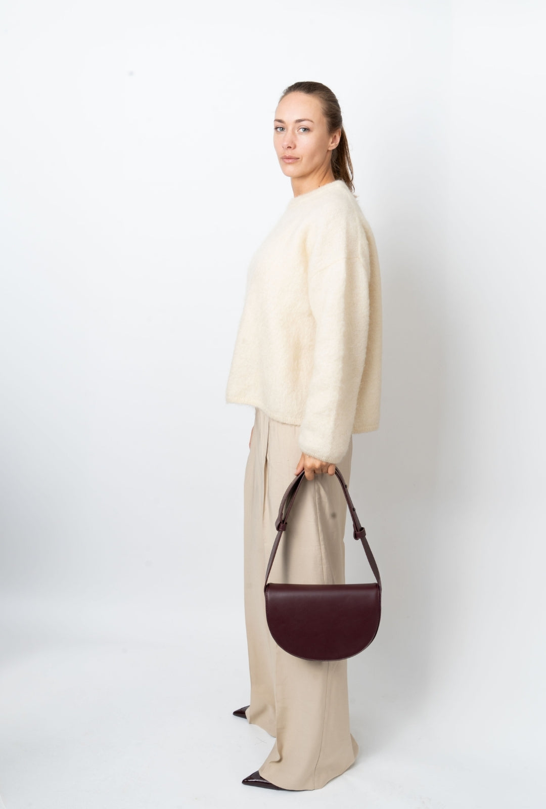 HVISK CLIFF SOFT STRUCTURE Crossbody 475 Midnight Plum