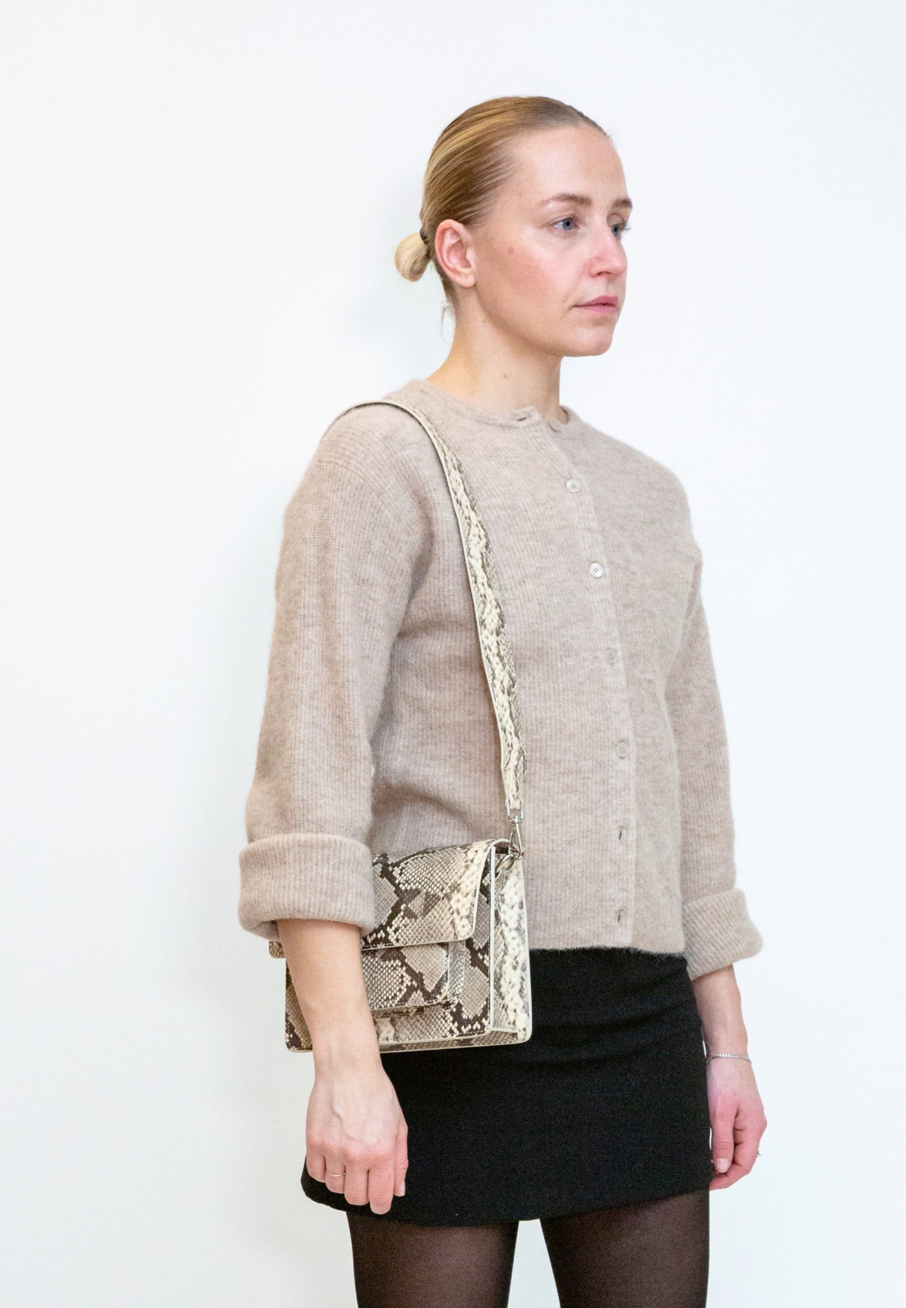 HVISK Cayman Pocket Scaly Crossbody 506 Ivory