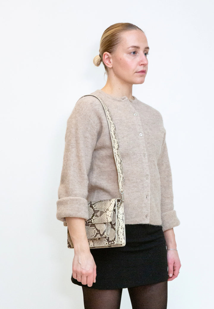 HVISK Cayman Pocket Scaly Crossbody 506 Ivory