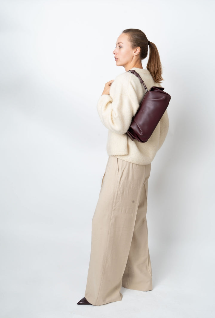 HVISK ELBIE SOFT STRUCTURE Shoulder Bag 475 Midnight Plum
