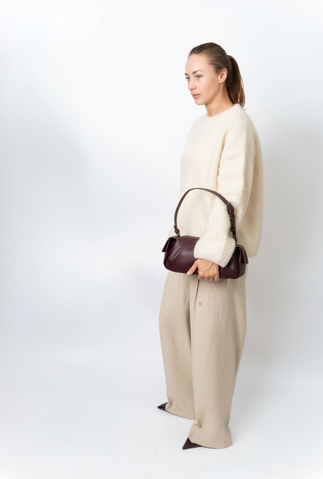 HVISK ELBIE SOFT STRUCTURE Shoulder Bag 475 Midnight Plum