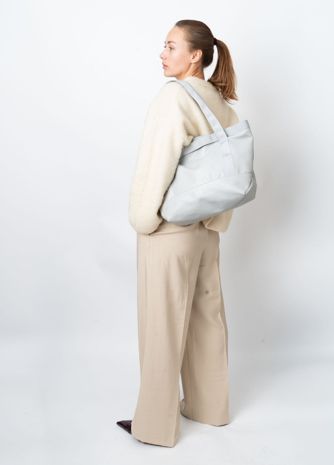 HVISK FETCH GLOSSY STRUCTURE Tote Bag 477 Grey Aura