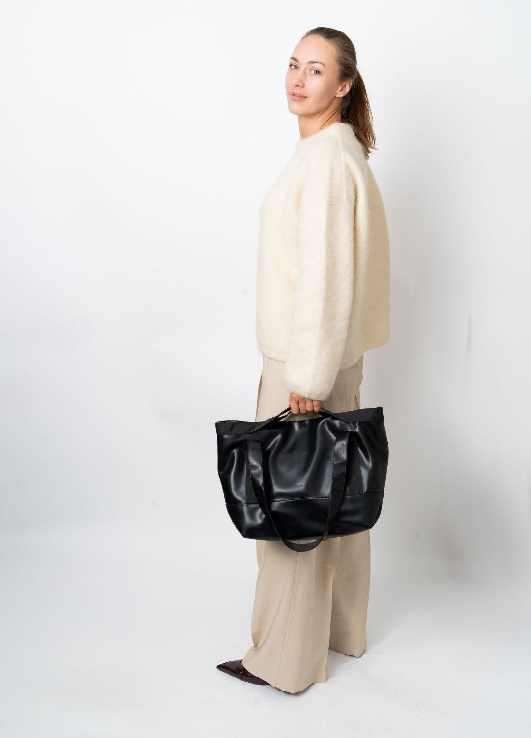 HVISK FETCH SOFT STRUCTURE Tote Bag 009 Black