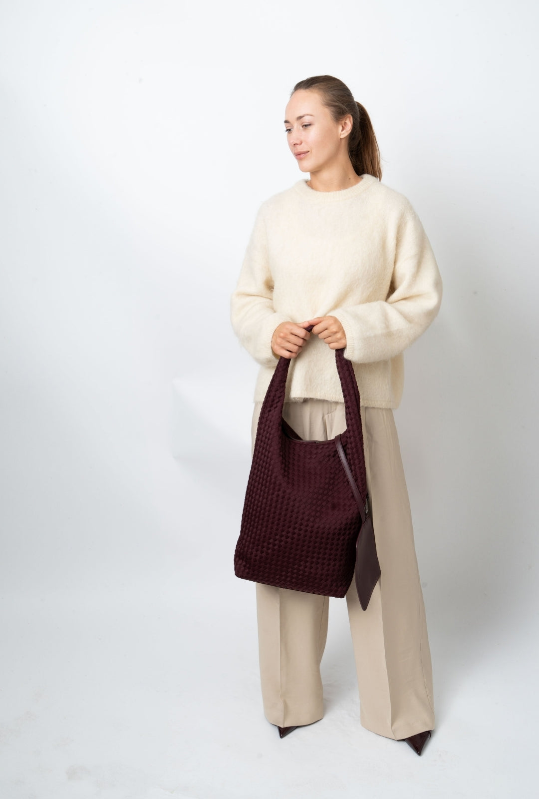 HVISK HOBO BRAIDED NEOPRENE Tote Bag 475 Midnight Plum