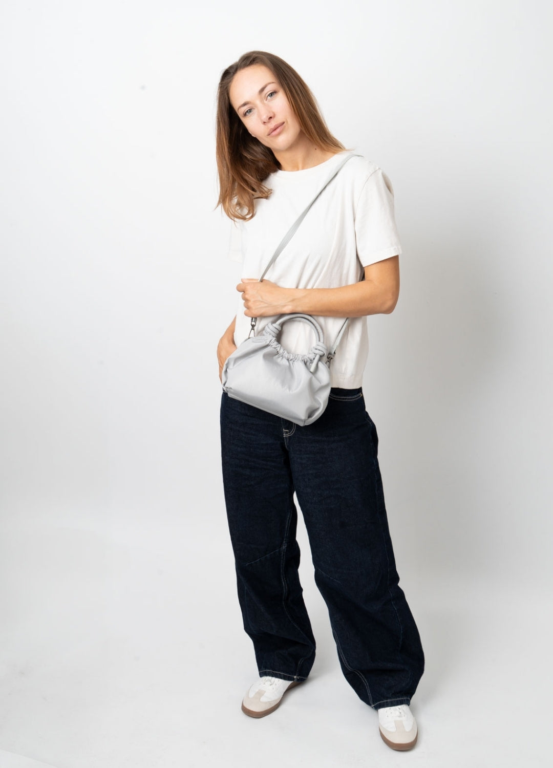 HVISK JOLLY MATTE TWILL Crossbody 477 Grey Aura