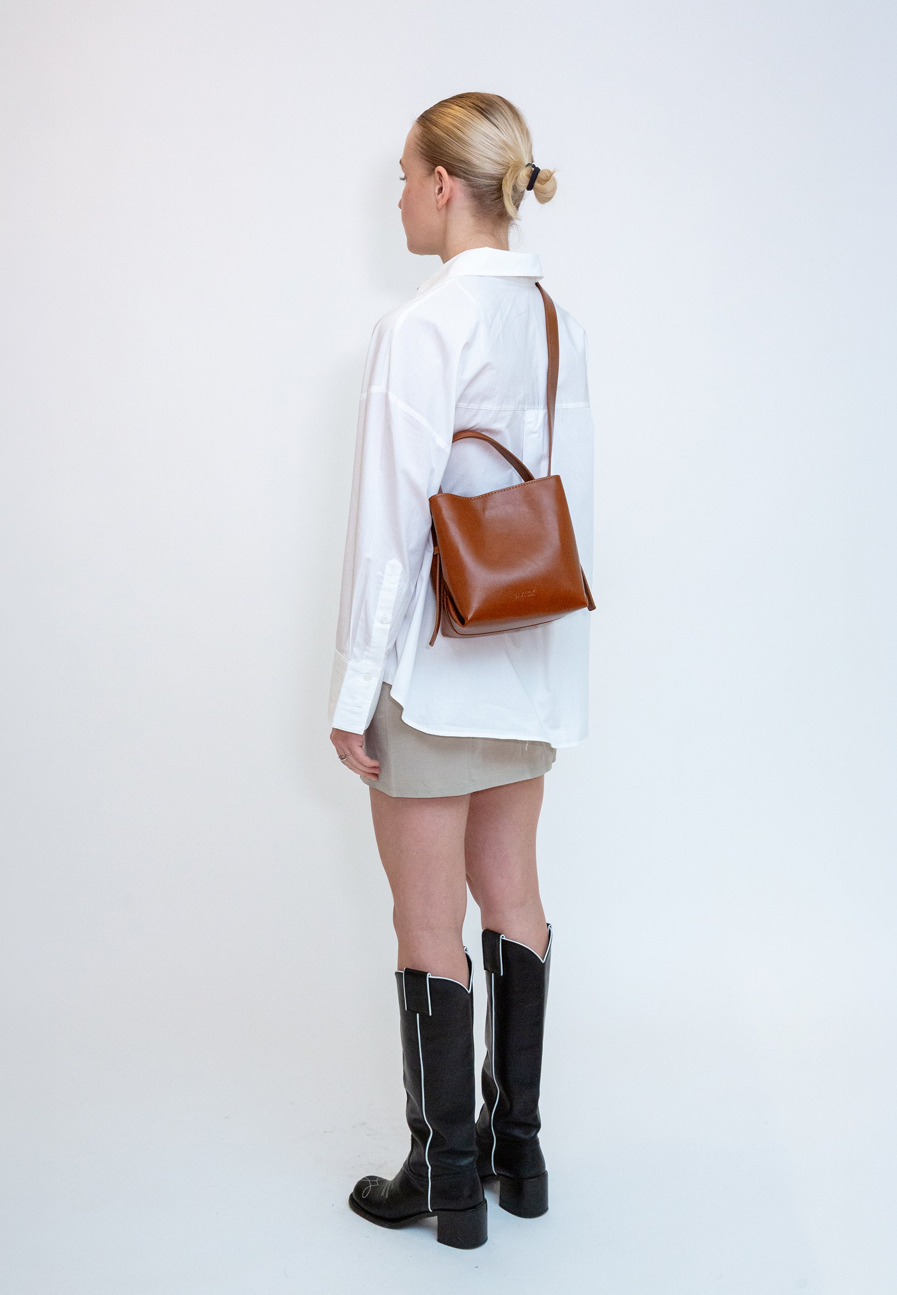 HVISK MOLLY GLOSSY STRUCTURE Crossbody 499 Brown Amber
