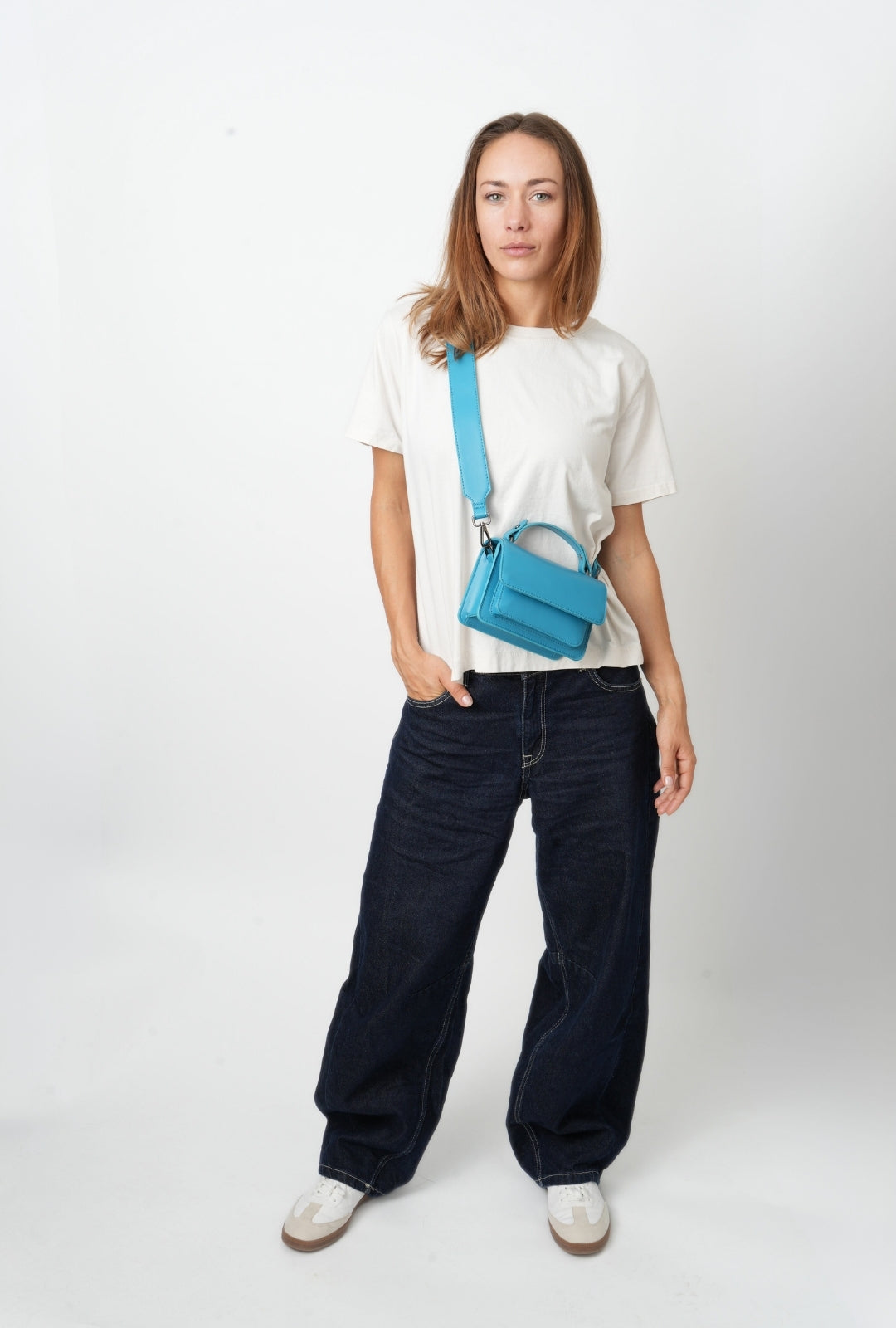 HVISK RENEI SOFT STRUCTURE Crossbody 476 Teal Blue