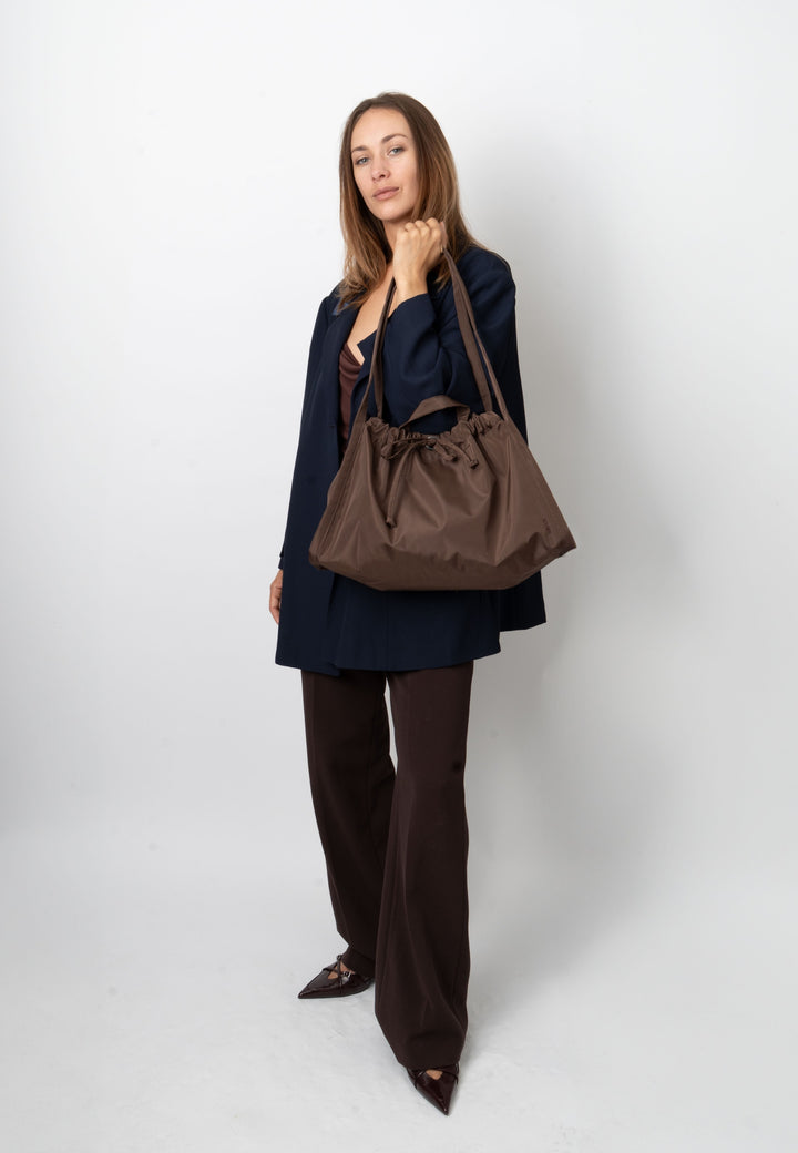 HVISK SAGE MEDIUM MATTE TWILL Handle Bag 485 Espresso