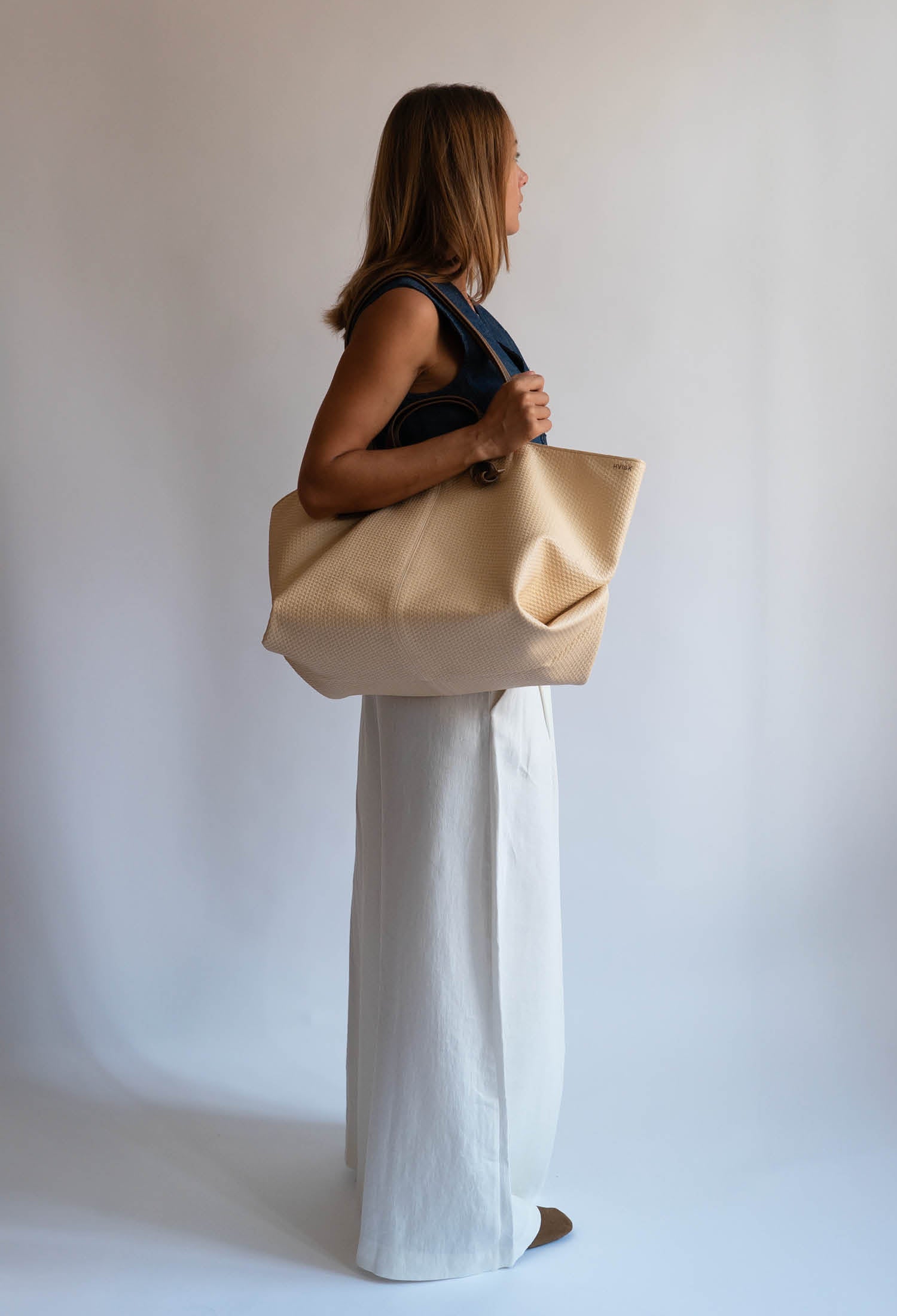 HVISK TOWNY RAFFIA STRUCTURE Tote Bag 471 Raffia Sand