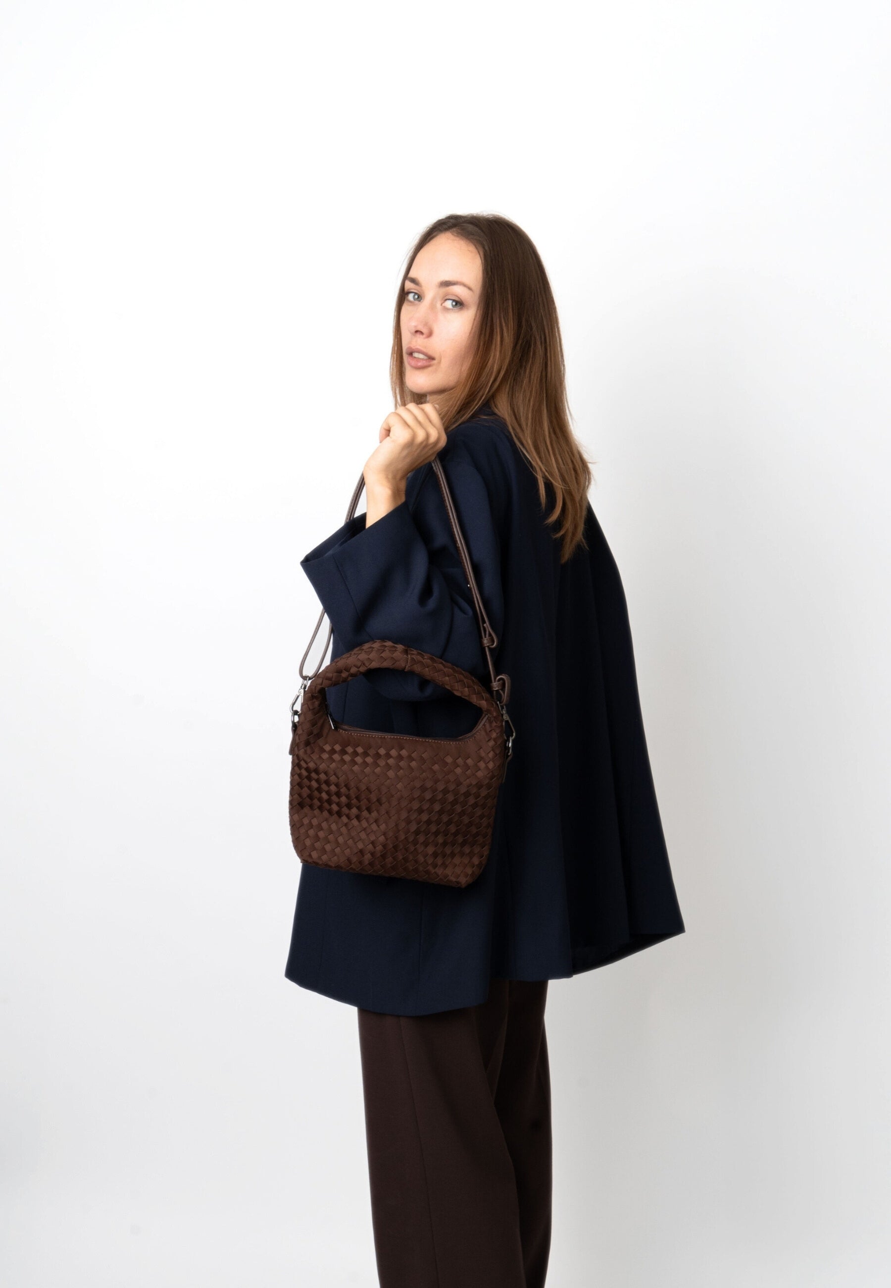 HVISK TWIST BRAIDED NEOPRENE Crossbody 485 Espresso