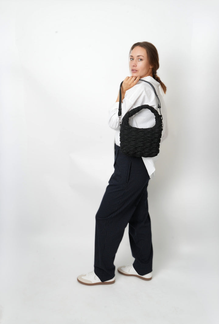 HVISK TWIST TWILL QUILT Crossbody 009 Black